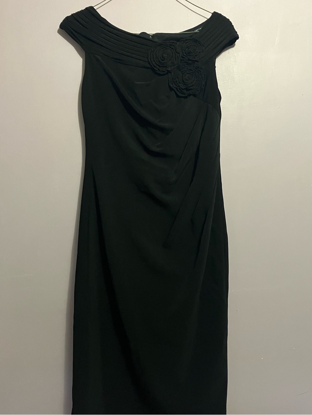 Adrianna Papell black dress - Picture 2 of 8